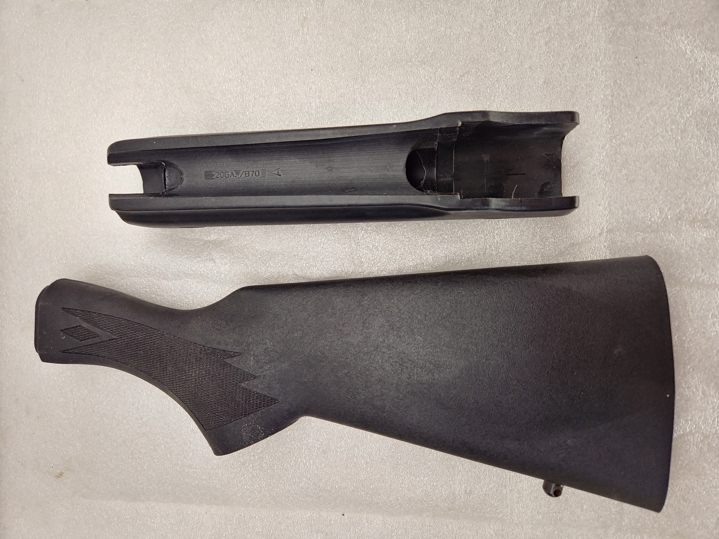 Remington 870 20 Ga Youth/Compact Synthetic Stock Forend Set w/Mounting Screw