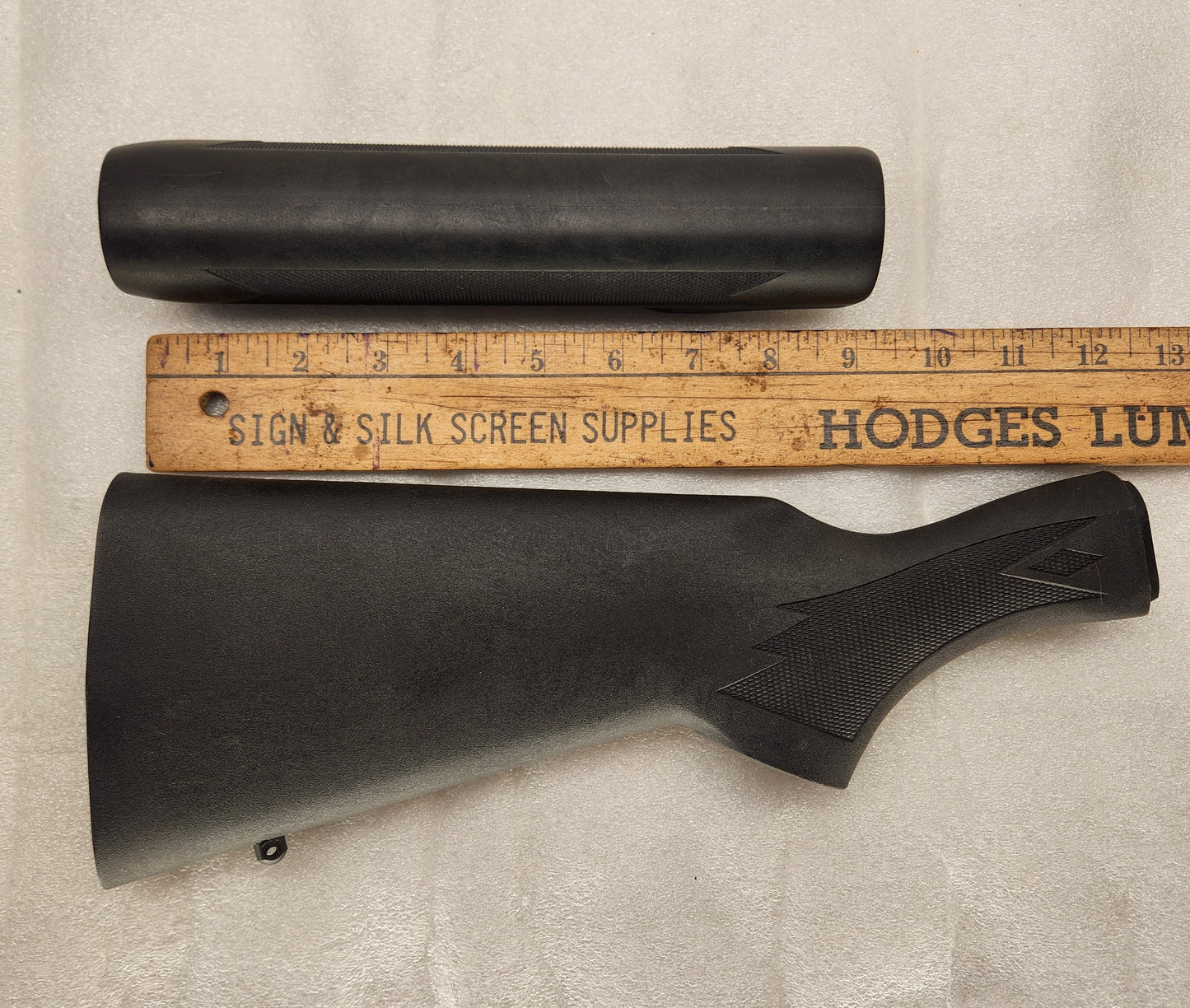Remington 870 20 Ga Youth/Compact Synthetic Stock Forend Set w/Mounting Screw